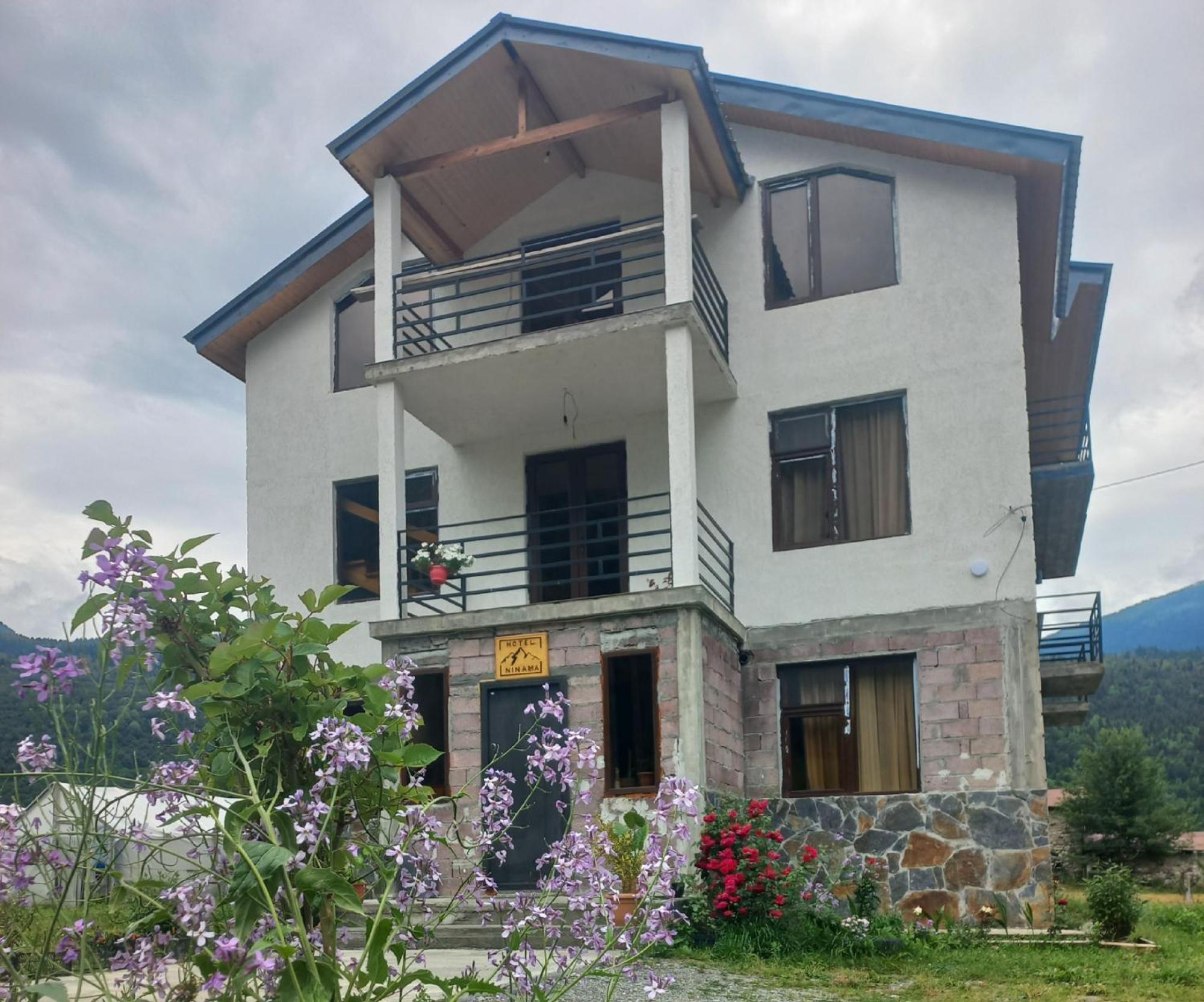 Ninama Hotel Mestia Exterior photo